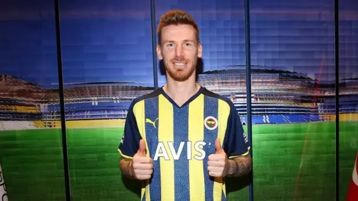 Fenerbahçeli futbolcu Arap kulübüne transfer oluyor