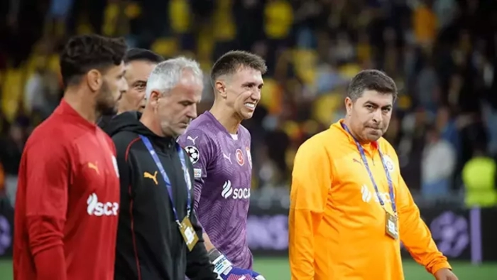 Galatasaray'da Sakatlık Krizi! Muslera Sahayı Terk Etmek Zorunda Kaldı