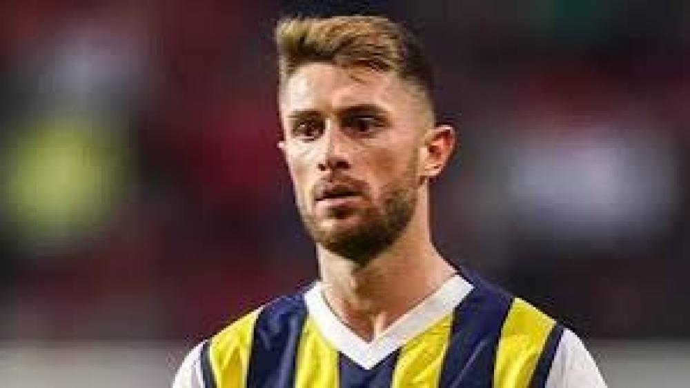 Fenerbahçe'de İsmail Yüksek'e Sürpriz Talip! Milli Maçta Hayran Bıraktı