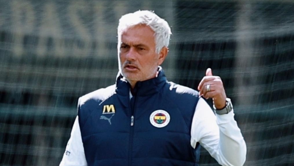 “Mourinho, Samsunspor Karşısında Sahaya Süreceği İlk 11’i Açıkladı!”