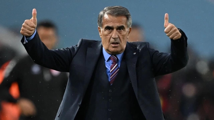 Şenol Güneş’ten Fenerbahçeli futbolcuya davet: “Ne kadar istersen yaz, yeter ki bize katıl”