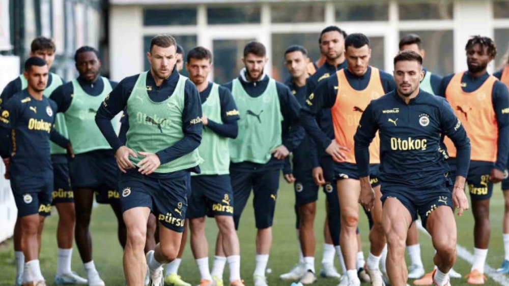 Fenerbahçe’de Veda: Yıldız İsim Yeni Takımını Buldu!