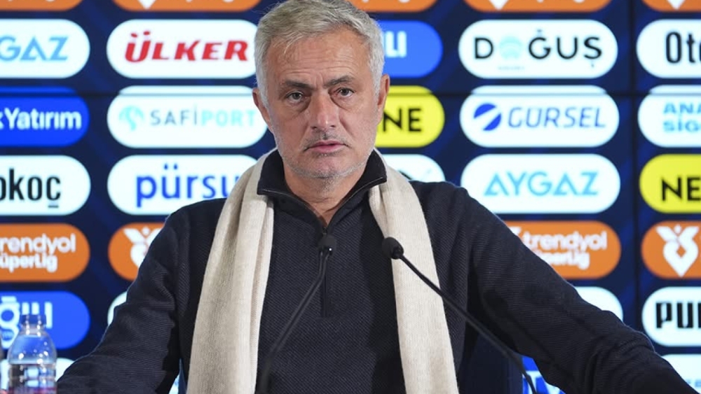 Jose Mourinho’dan Fenerbahçeli genç yıldıza övgü: “Real Madrid ve Manchester United’da oynar”