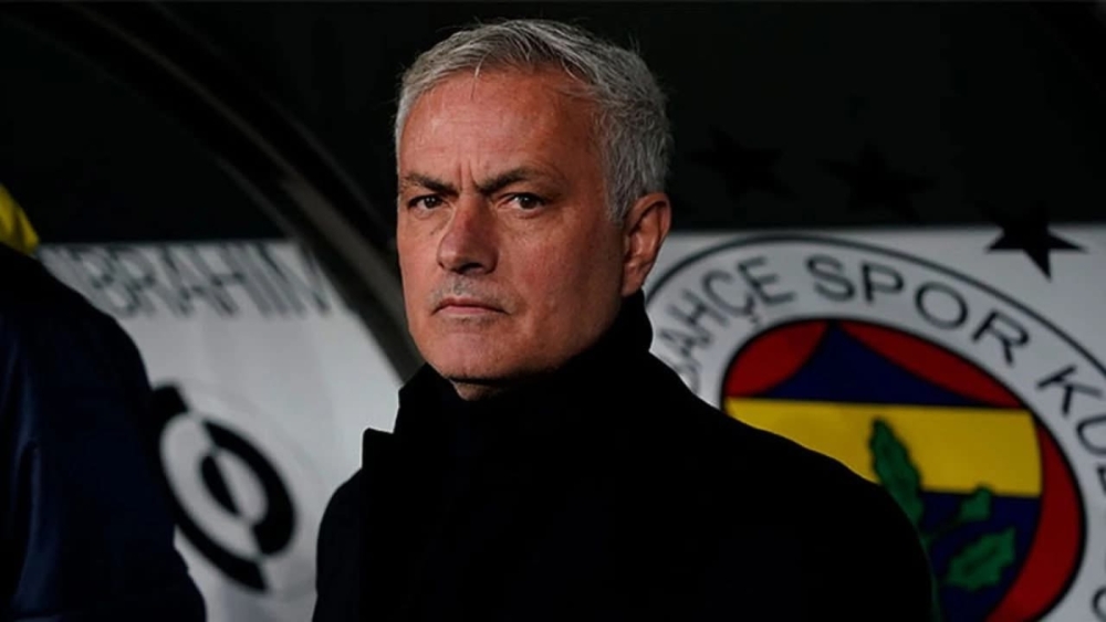 Fenerbahçe’de Sürpriz Gelişme! Mourinho İçin Yeni Karar Verildi